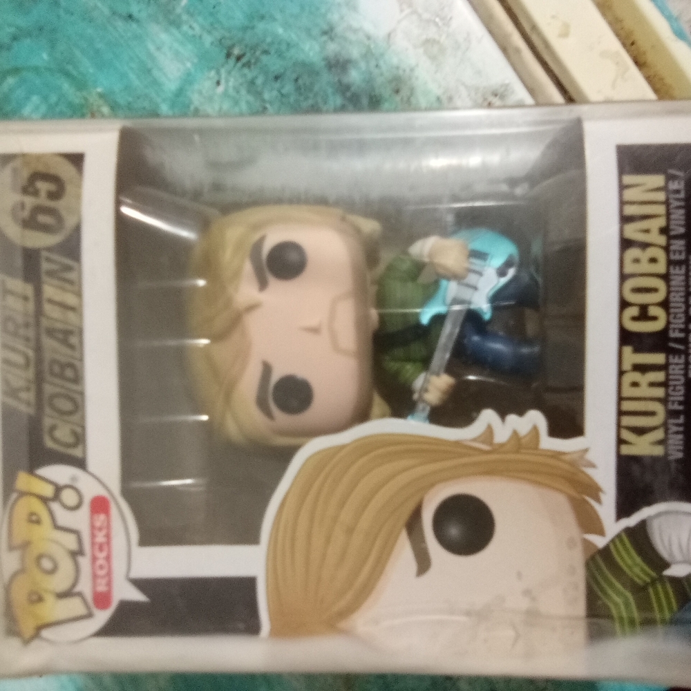 Funko Pop! Rocks Kurt Cobain Figure